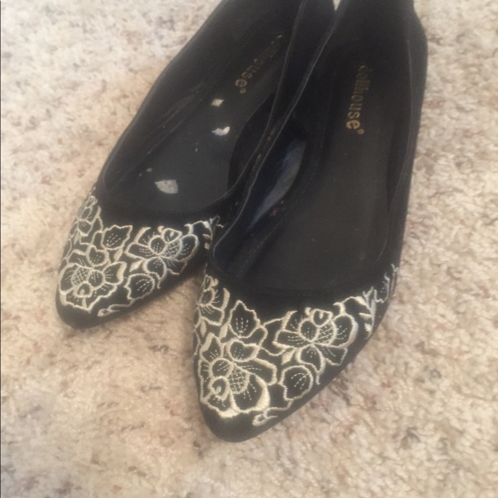 Dollhouse flats with tan embroidery